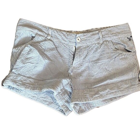 American eagle seer sucker short shorts. Size 12. - Picture 1 of 4